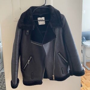 Zara Oversized Shearling Faux Leather Aviator size S